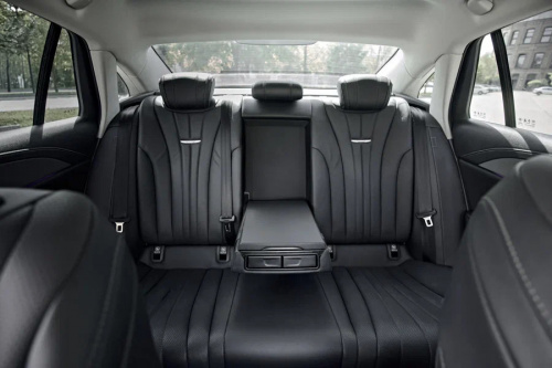 Image Hongqi H5 New10