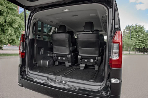 Image Toyota HiAce VIP (5 мест)26