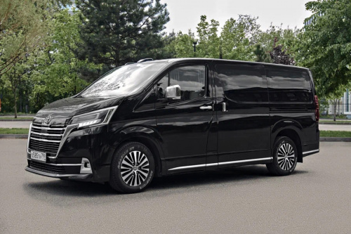 Image Toyota HiAce VIP (5 мест)3